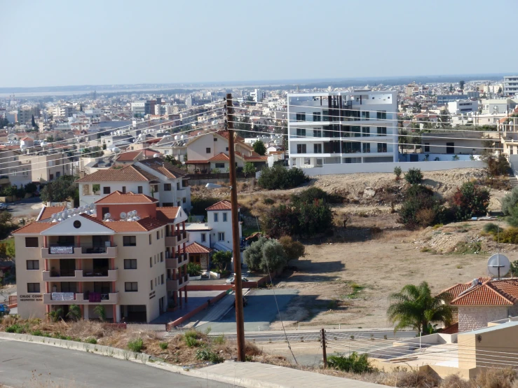 a bird's eye view of a large apartment building