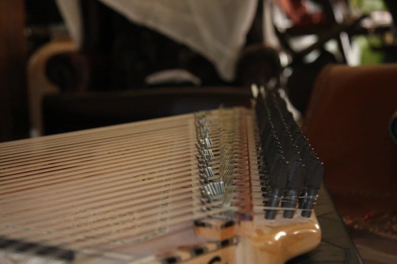 a close up of some musical instrument strings