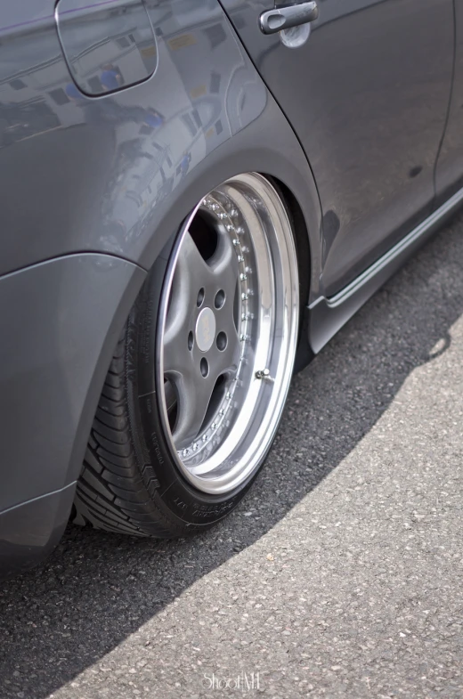 the rims on this car are silver with silver spokes