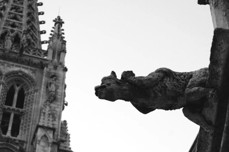 a closeup view of the gargoyle on the outside of a building