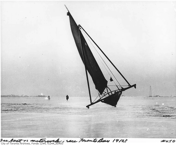 an old po of a sailboat on the water