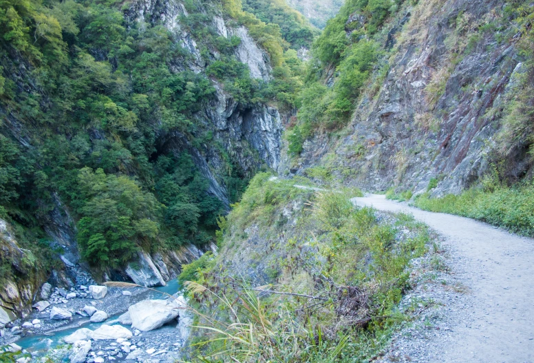 this is an image of a rocky pathway