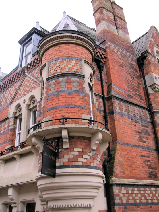 an old building made out of bricks and cement