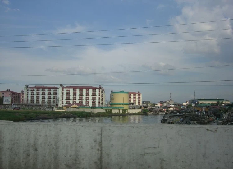 the building near the water is all very large