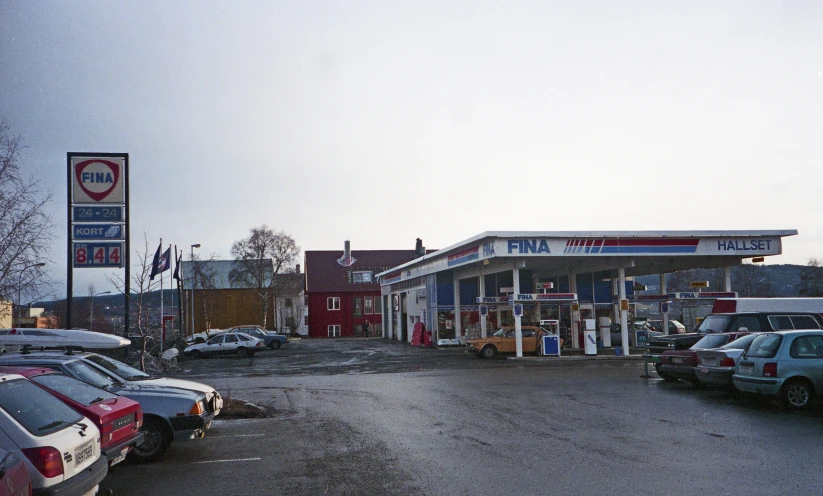 an old style gas station with no cars in it