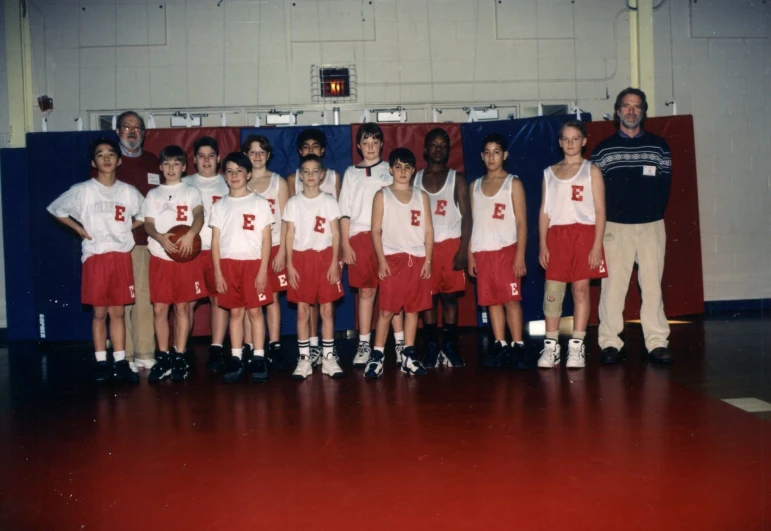 a team po of the girls basketball team