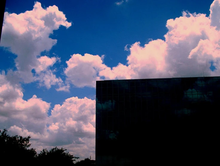 there is some kind of structure on top of that building