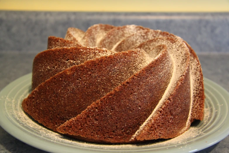 a cake is on a plate with a cake crust