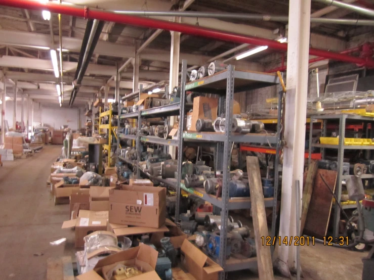 large warehouse filled with lots of items on shelves