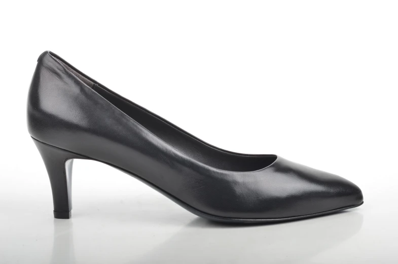 a woman's black high heel shoes with a pointed toe