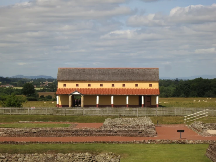 an old building on a farm in the country