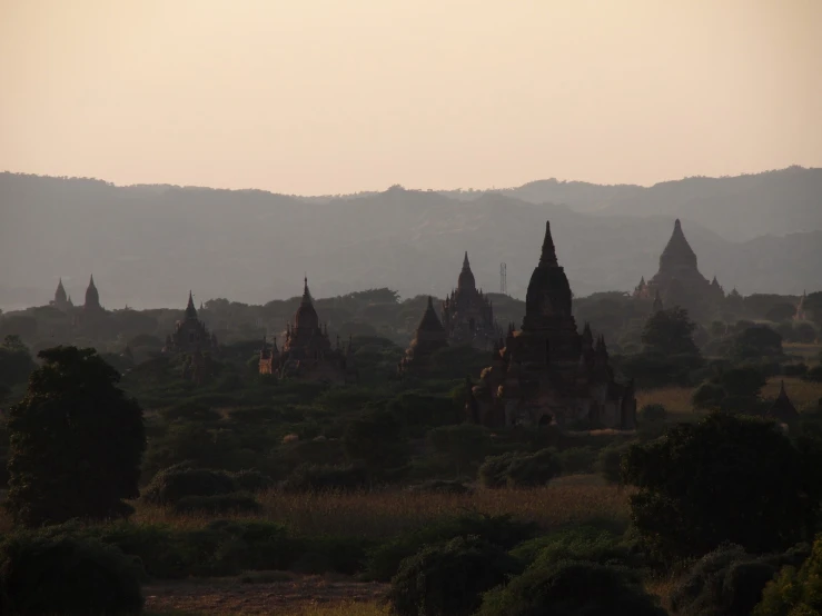 an image of some very pretty buildings in the wilderness