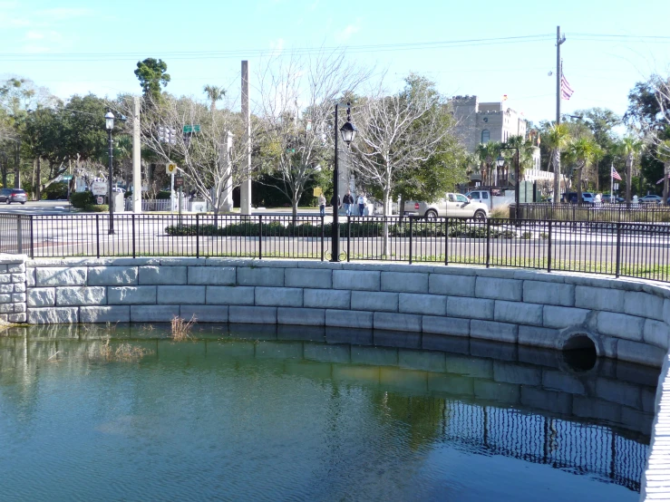 the pond is empty and empty in the park