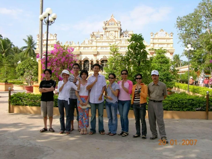 the group of young people is posing for a picture