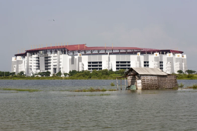 a stadium sits in the middle of the water
