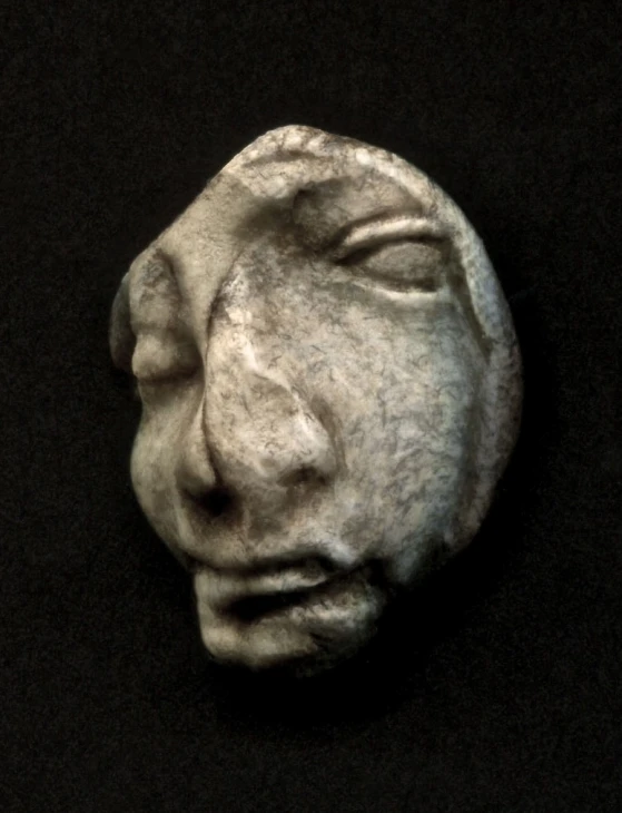 the head is made with a plaster effect