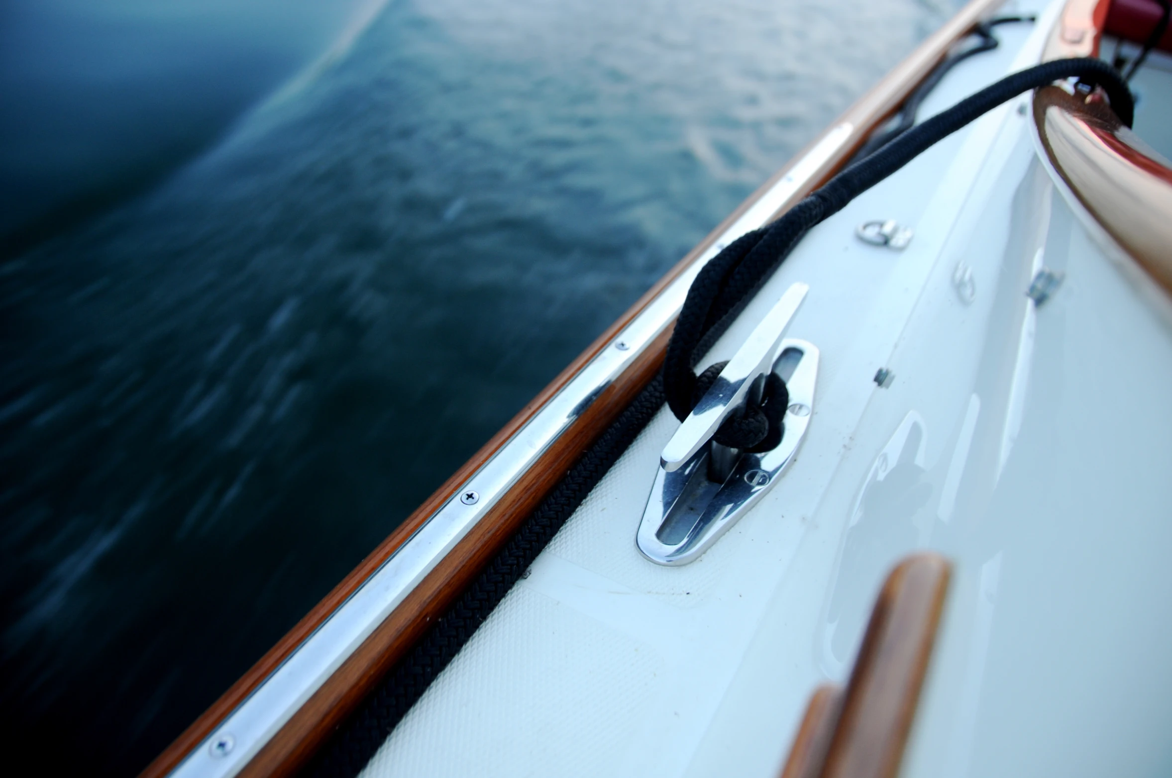 there is a handle on the sailboat's handle