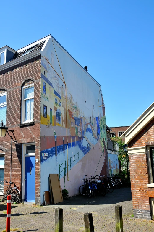 a building with several bikes parked behind it