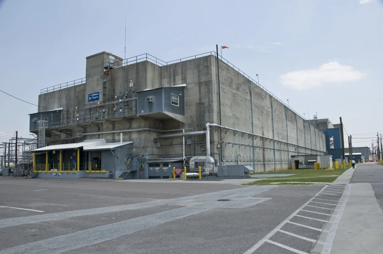 an industrial building with two levels under construction