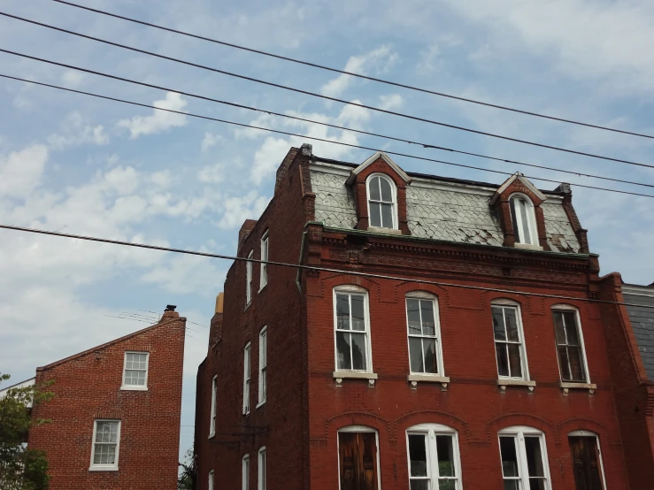 the building in the po is brick and has many windows