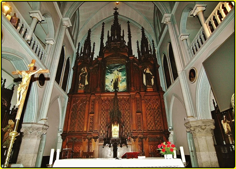 this is the interior of a church with an alter