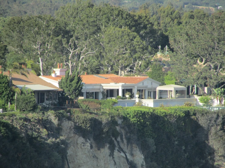 a home that has been built along a cliff