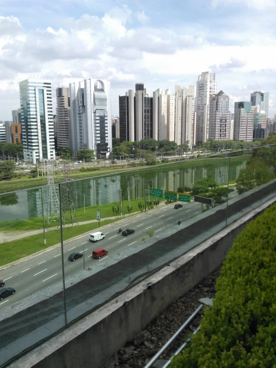 this is an image of a highway on the highway