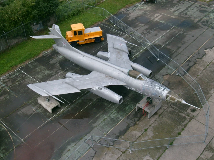 a plane is on display at a museum