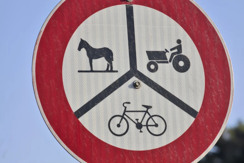 an image of a no overtaking sign