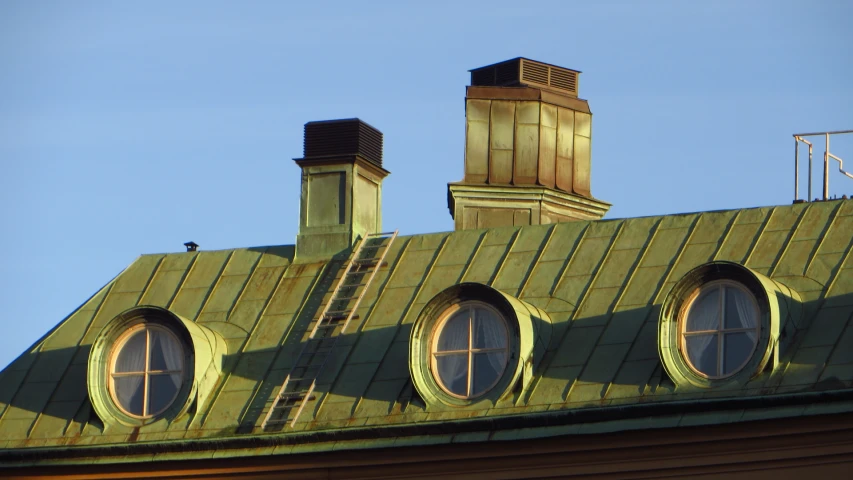 a po of an old house with an unusual roof