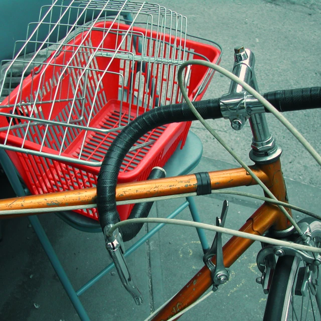 a basket is attached to the front and rear baskets