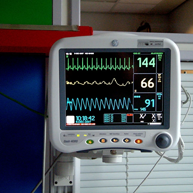 a screen showing different electrodes and an oxygen tube