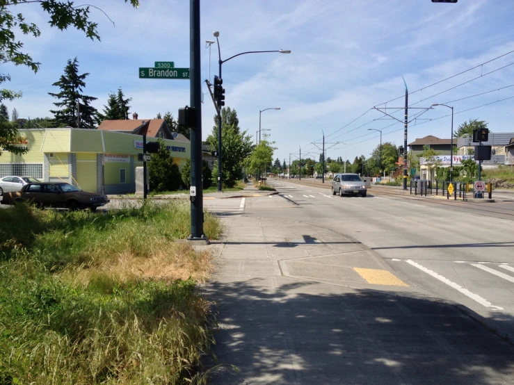 the street is quiet and there is plenty of traffic