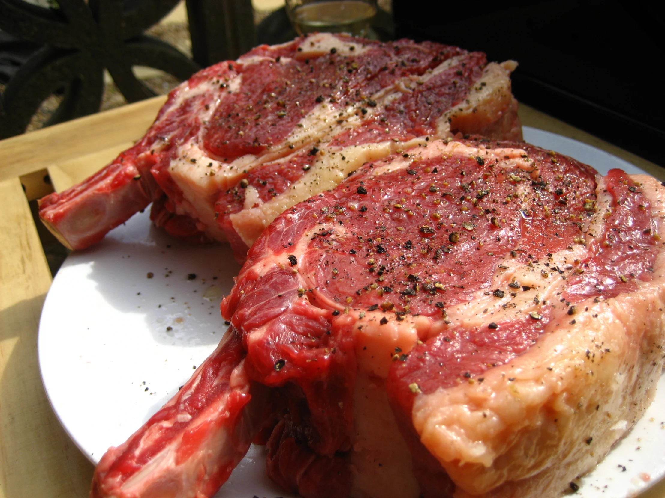 meat on the plate ready to be grilled