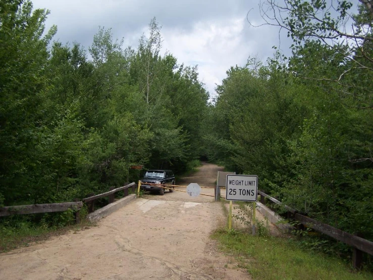 an off road sign marks that the parking is prohibited