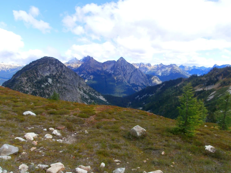 this is an image of mountains that are outside