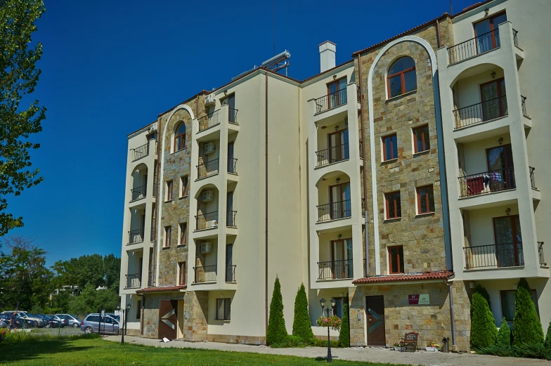 an image of a very large building with lots of windows