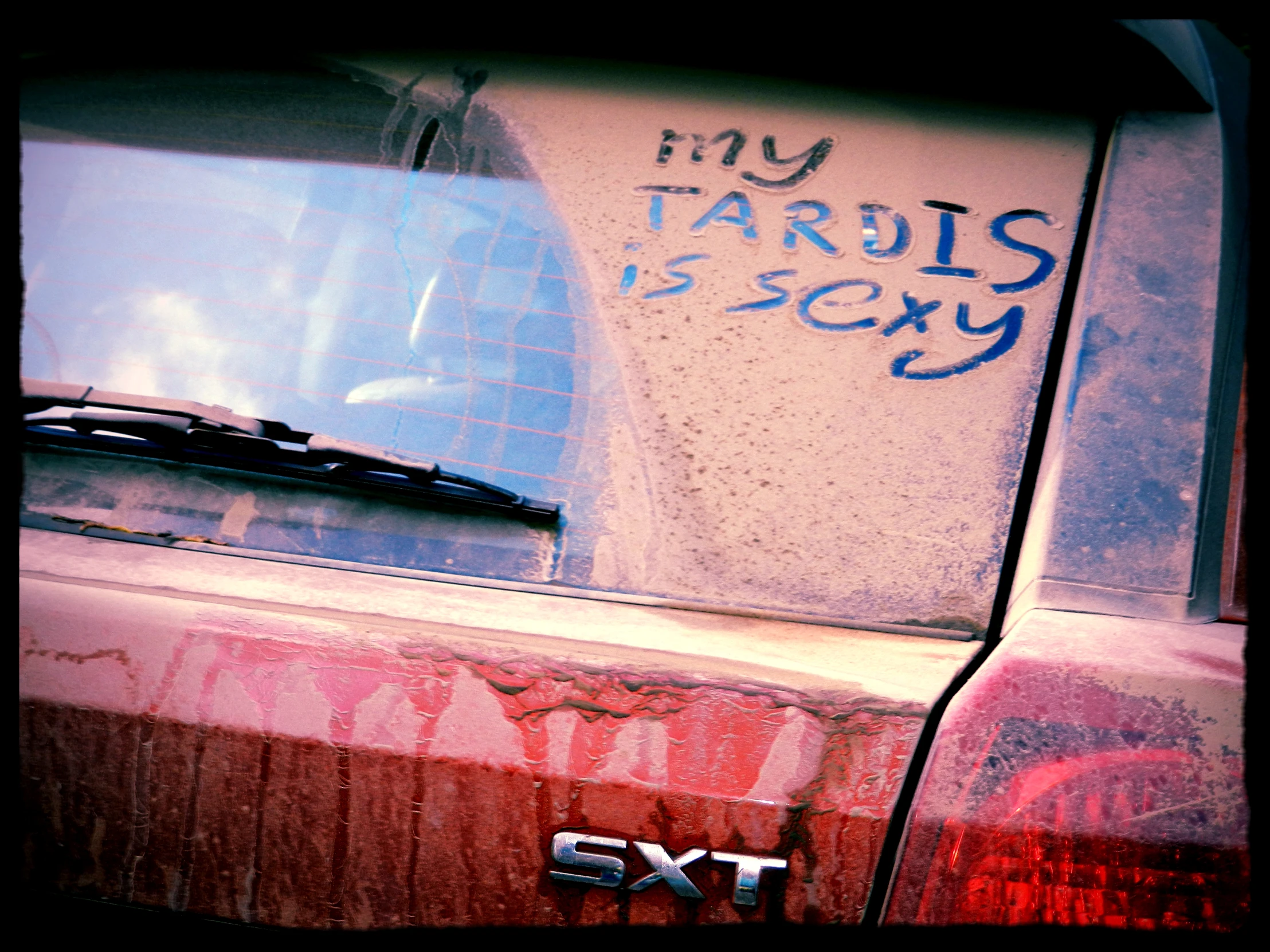 close up of a car's rear view mirror