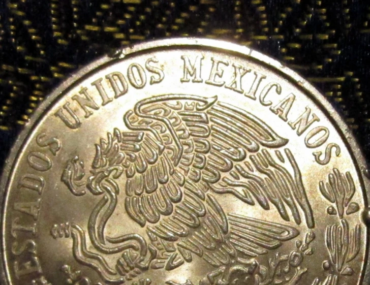 the mexican silver coin has two colors