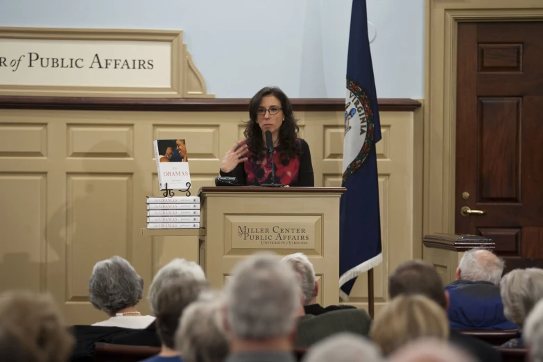 the speaker of the state of california speaks to an audience