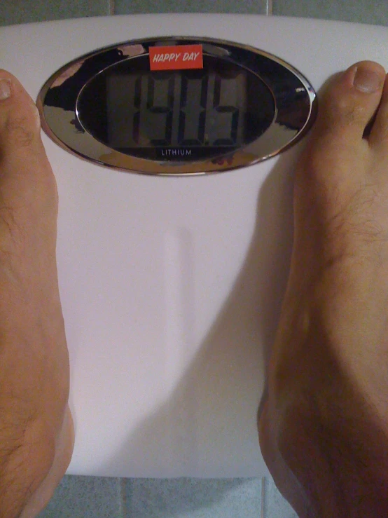 there is an average weight on a bathroom scale