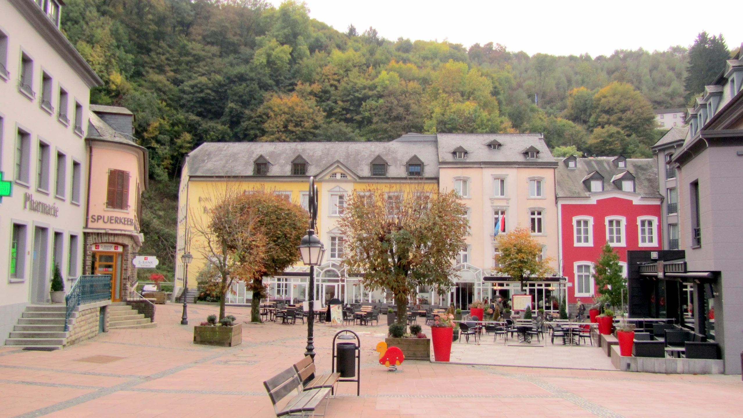 many colorful buildings stand in front of each other