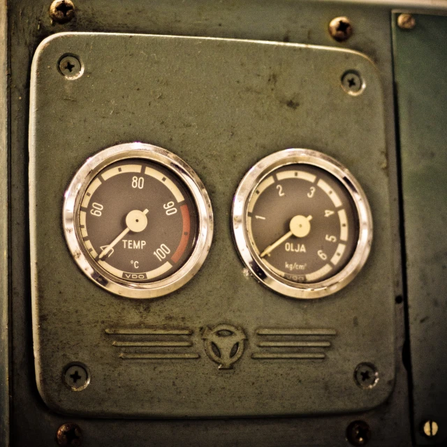 two gauges are shown for measuring the power