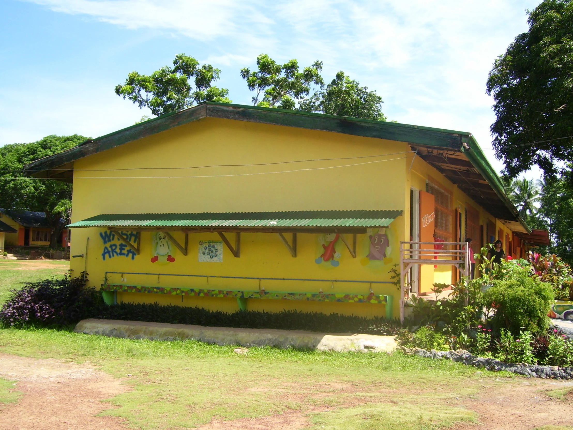 an image of the outside of a building with decorations on it