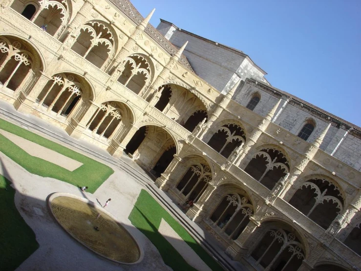 an old building with many arched arches and windows