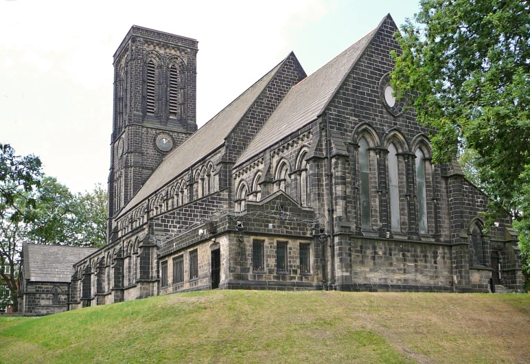 a picture of an old cathedral that was built in the 16th century