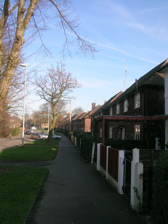 the street is empty, so the homes are left