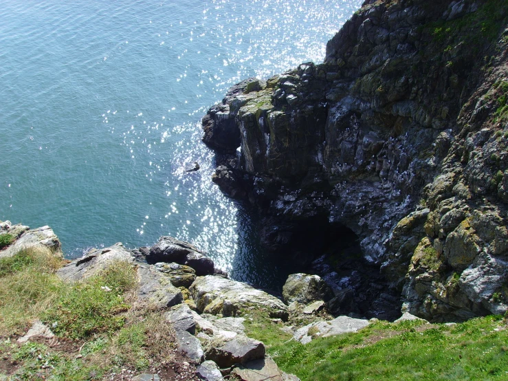 a cliff with a gap in the middle