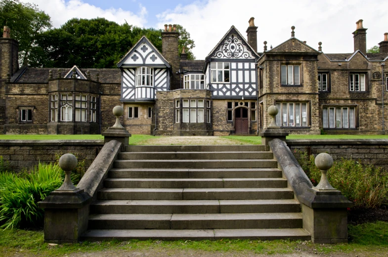 a group of houses that have a bunch of stairs