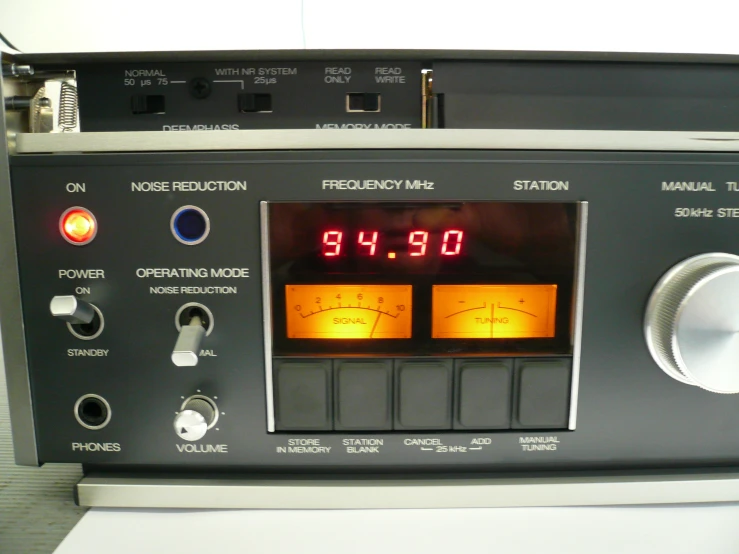 the time clock has been placed on an analog radio